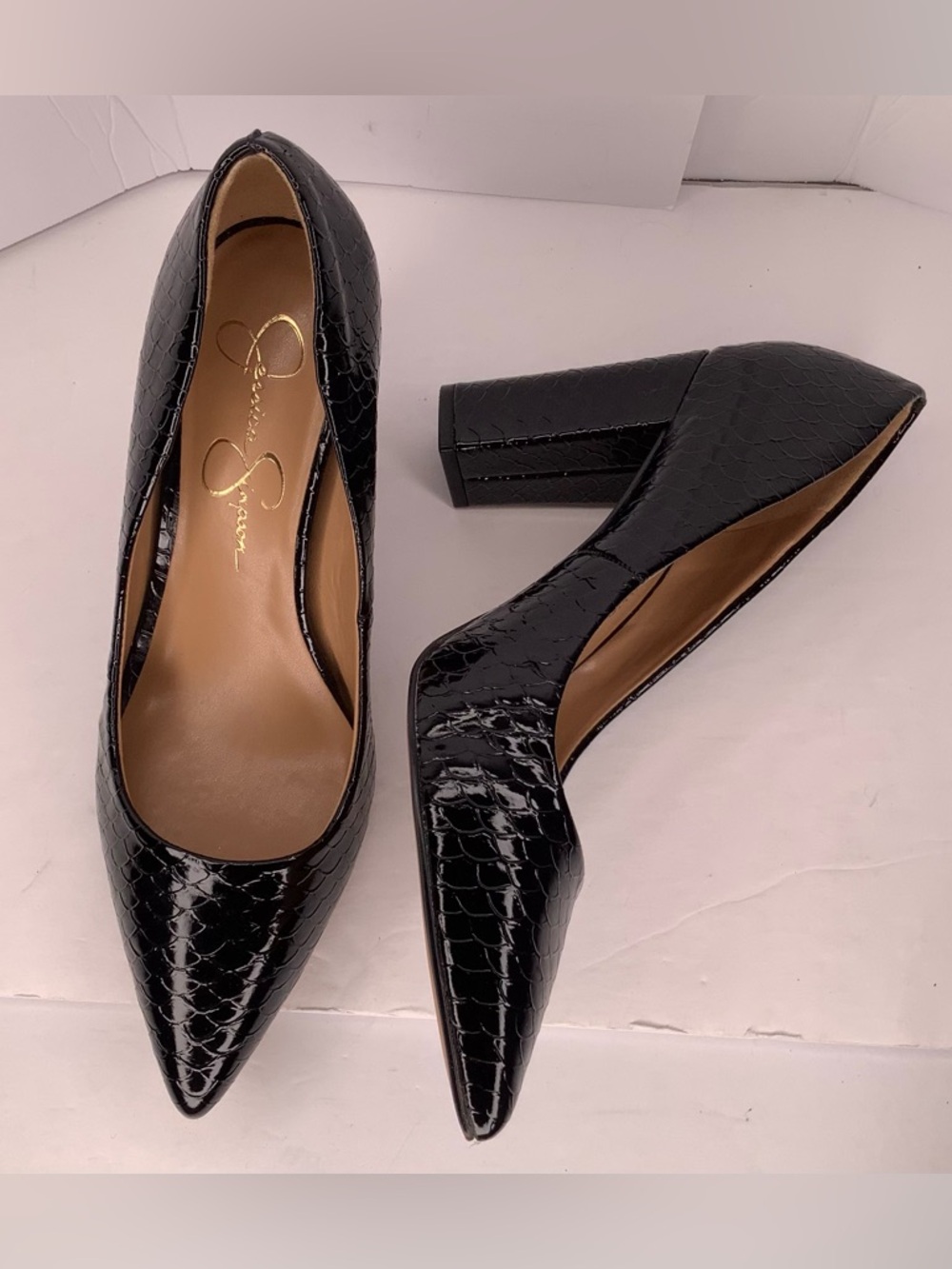 Jessica Simpson JP Whitley Black Croc-Embossed Pointed Block Heel Pumps Sz 8M